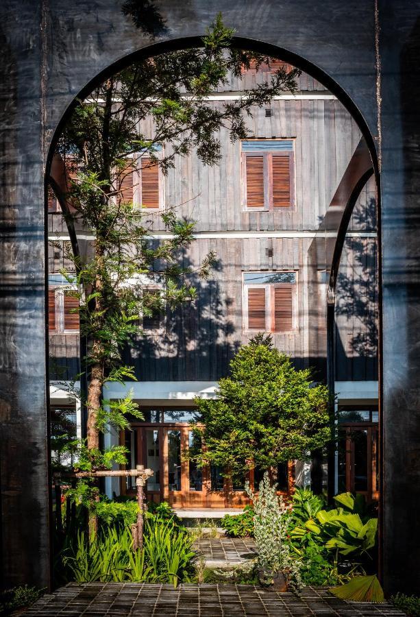 Hotel Gahn - Sha Plus Khao Lak Bagian luar foto